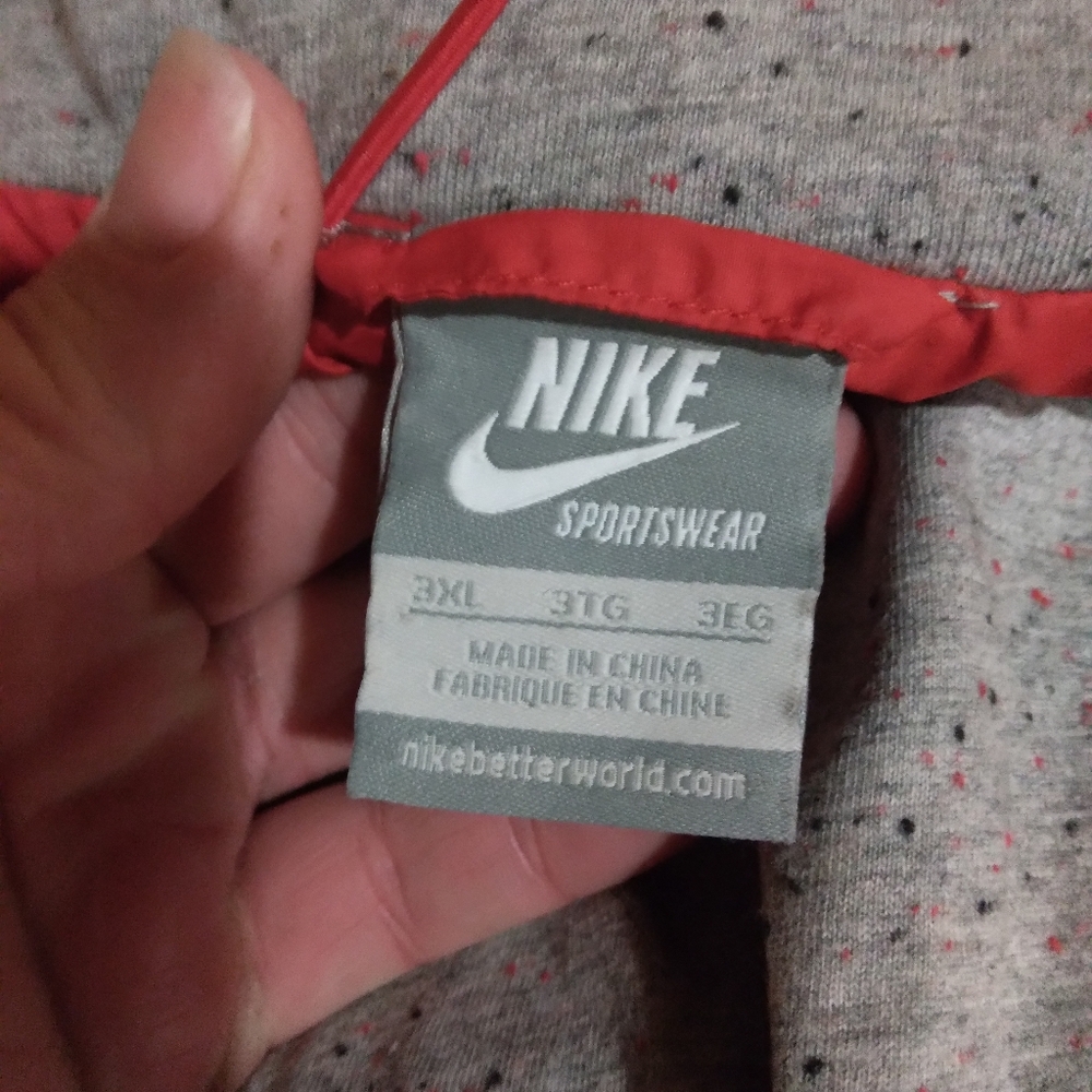 Nike Jacket - Picture 2 of 3